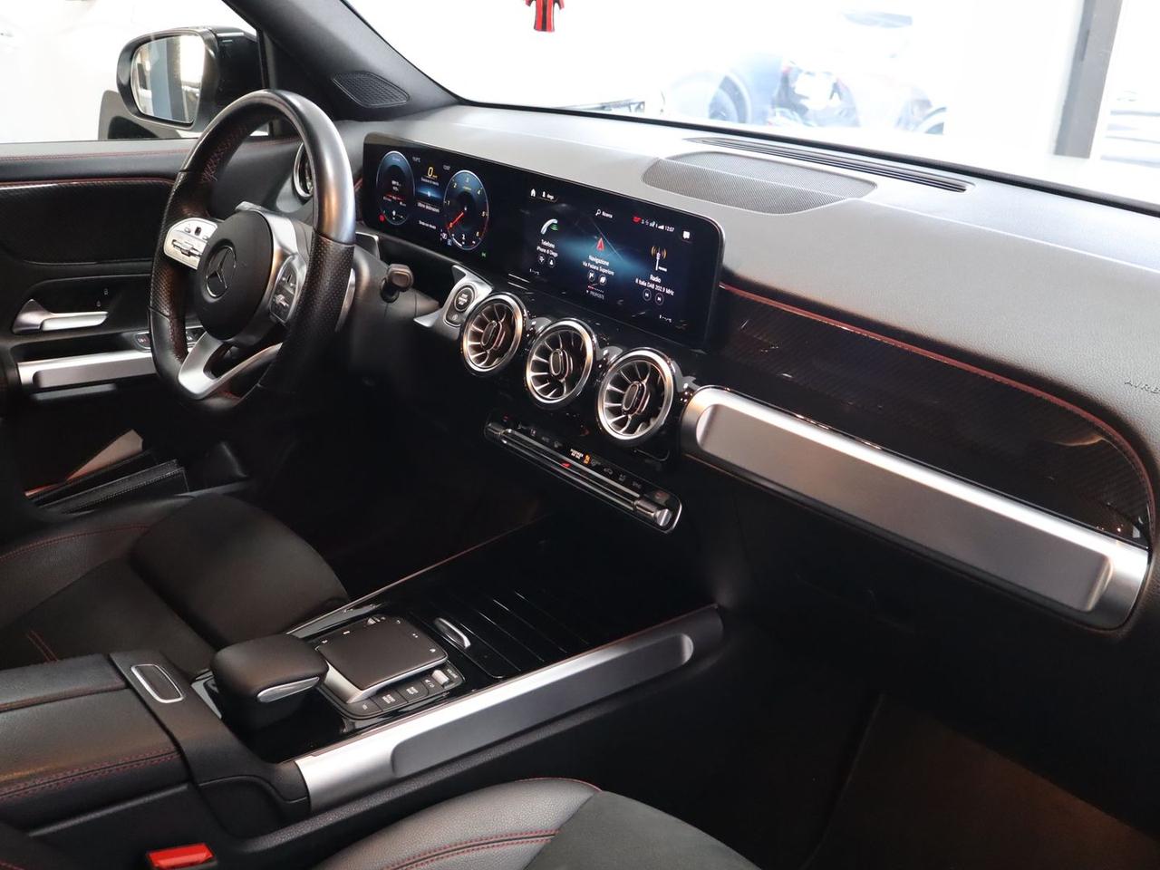 Mercedes-Benz GLB 200 Premium GLB 200 D #10288