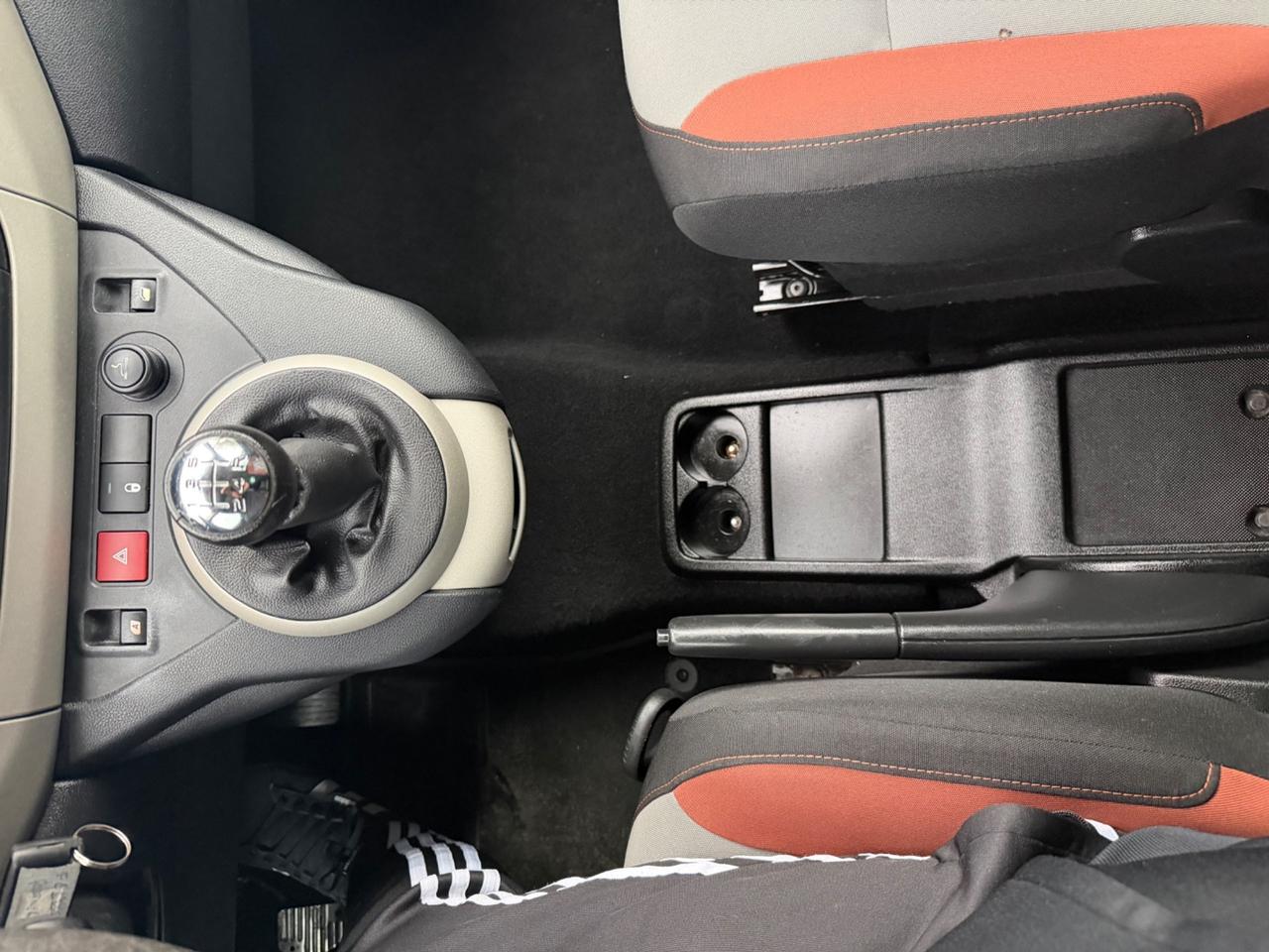 Peugeot Partner Tepee BlueHDi 100 / 5porti