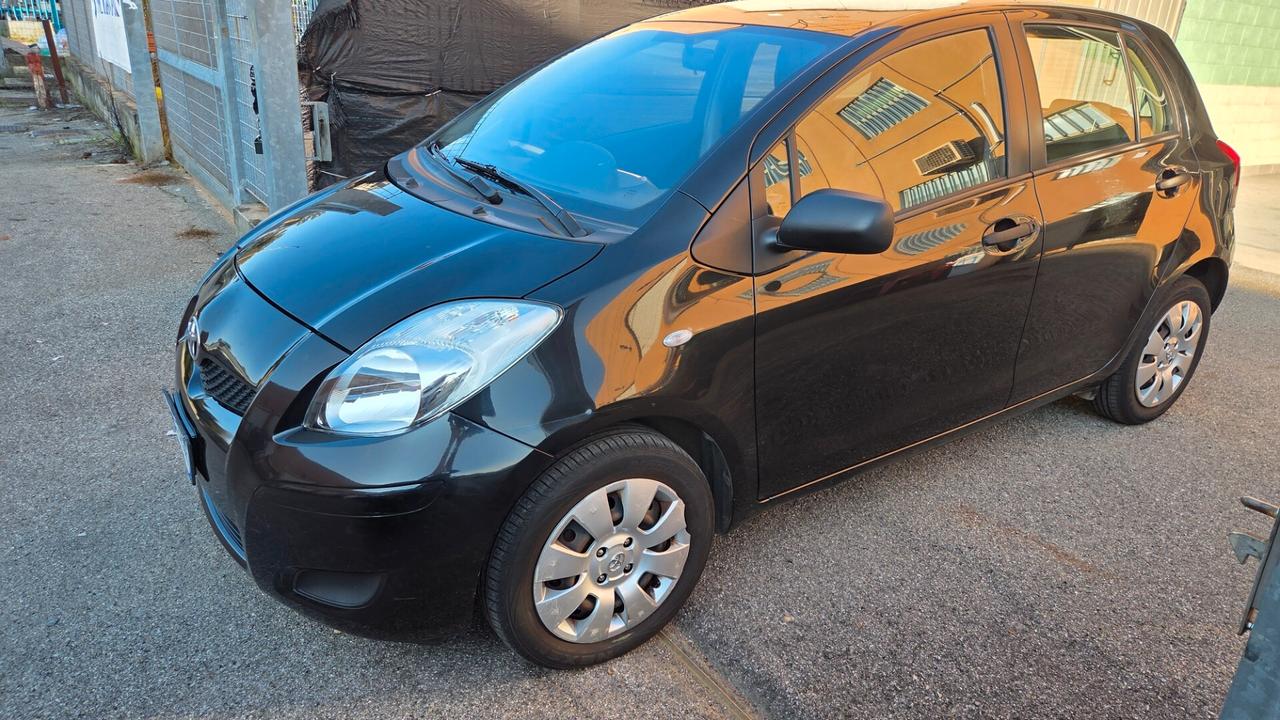 Toyota Yaris 1.0 5 porte Sol unico proprietario km