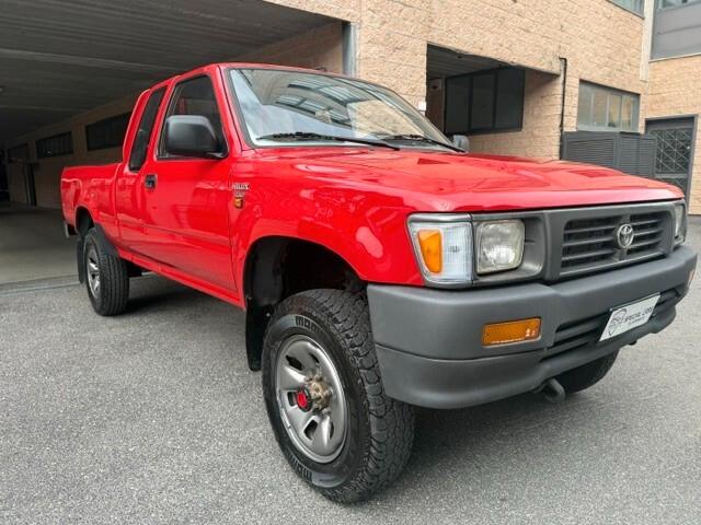 Toyota Hilux 2.4 diesel Pick-up