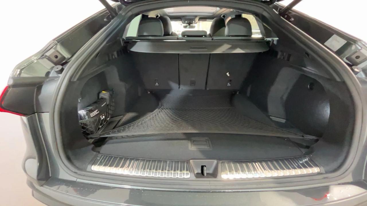 Audi Q5 TDi 150 kW mHEV+ S tronic quattro Launch edition line