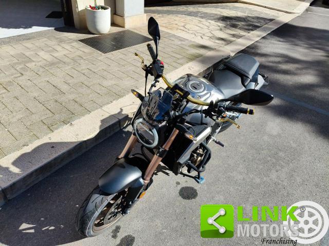 HONDA CB 650 R SOLO 8500KM