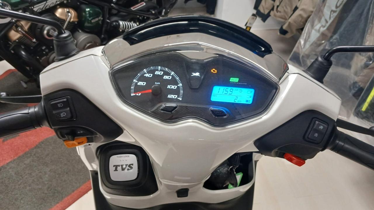 Tvs Jupiter 125 scooter