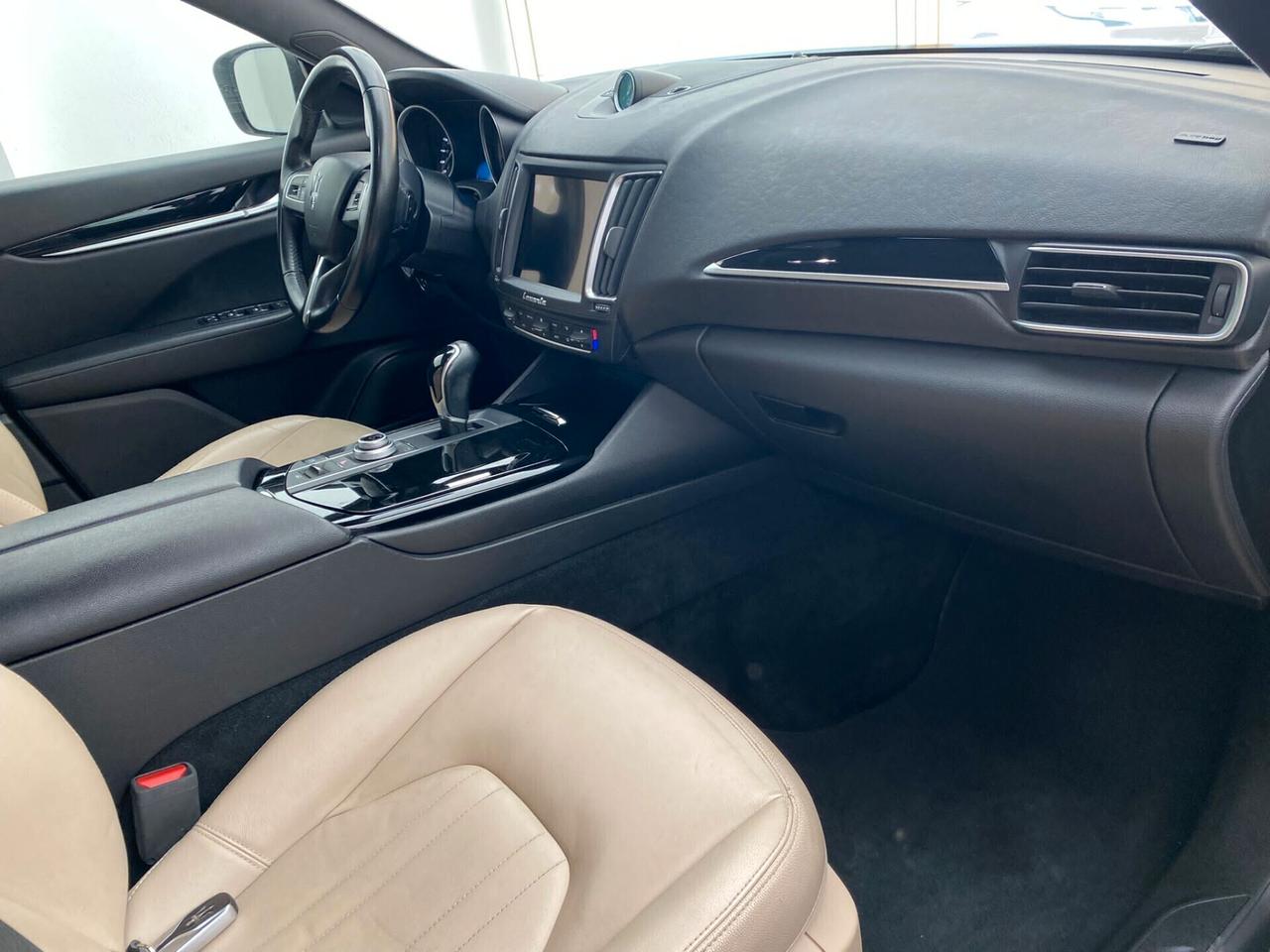 Maserati Levante V6 Diesel 275 CV AWD Granlusso