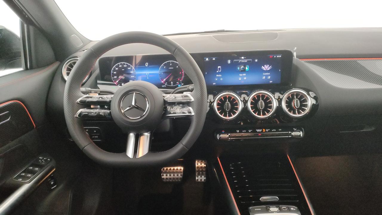 Mercedes-Benz GLA 200 d automatic