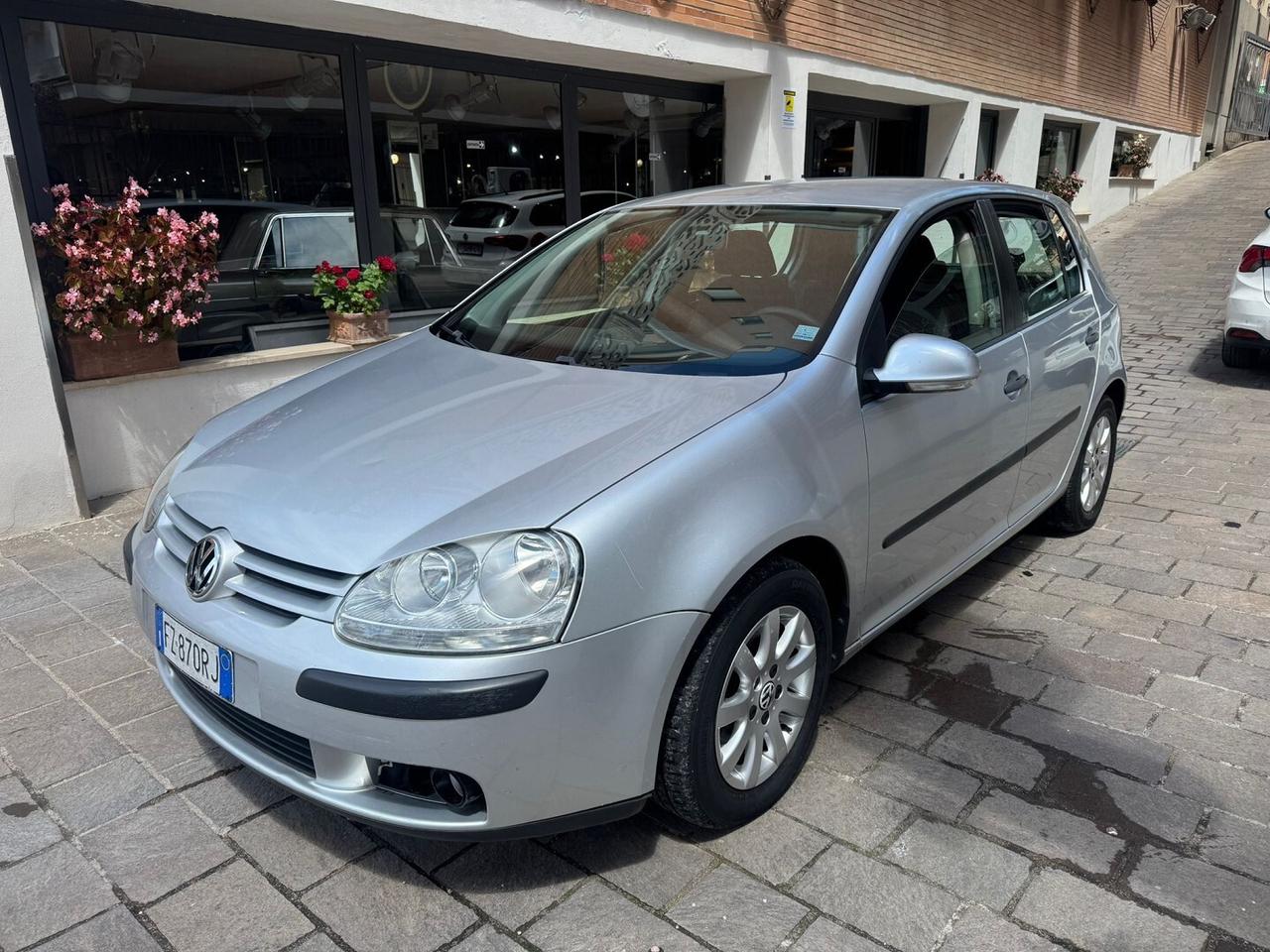VOLKSWAGEN Golf 1.6 5 porte Comfortline GPL