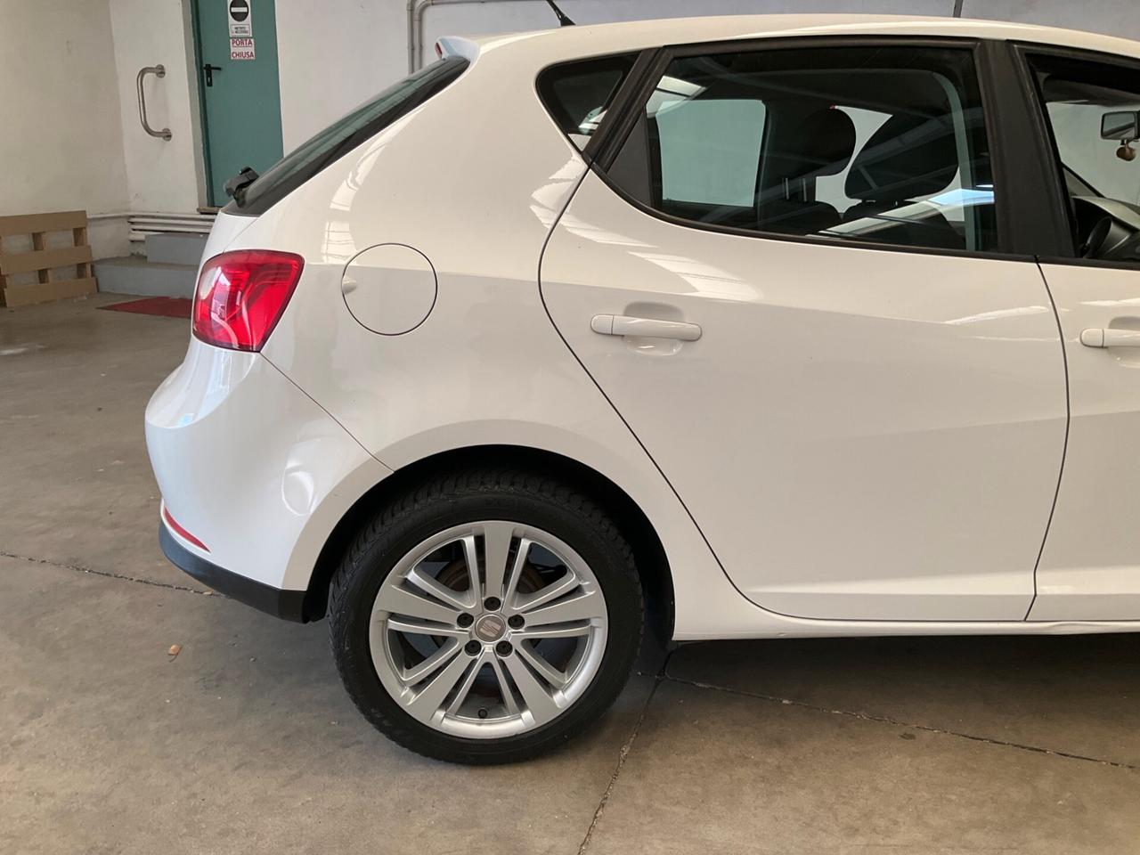 SEAT IBIZA 1.2 BENZINA - NEOPATENTE