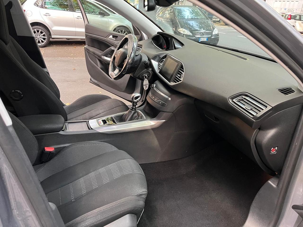 Peugeot 308 PureTech Turbo 110 S&S SW Active