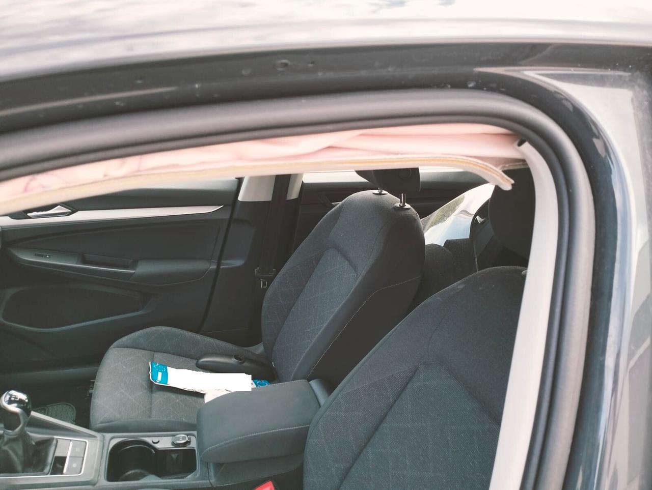 Volkswagen Golf VIII 2.0 TDI - SINISTRATA -