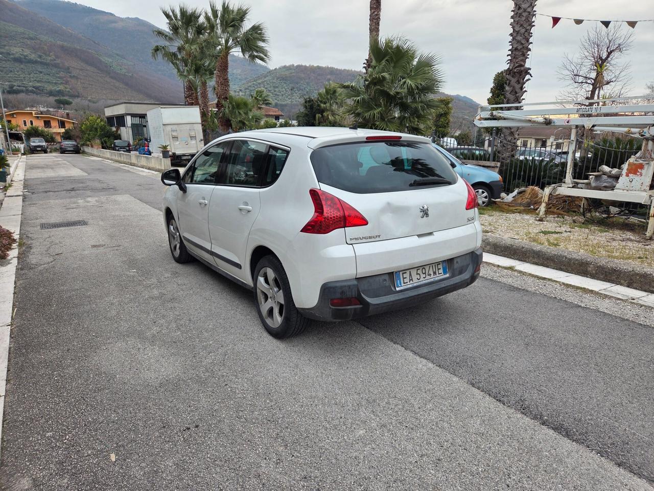 Peugeot 3008 1.6 HDi 110CV cambio robotizzato Tecno