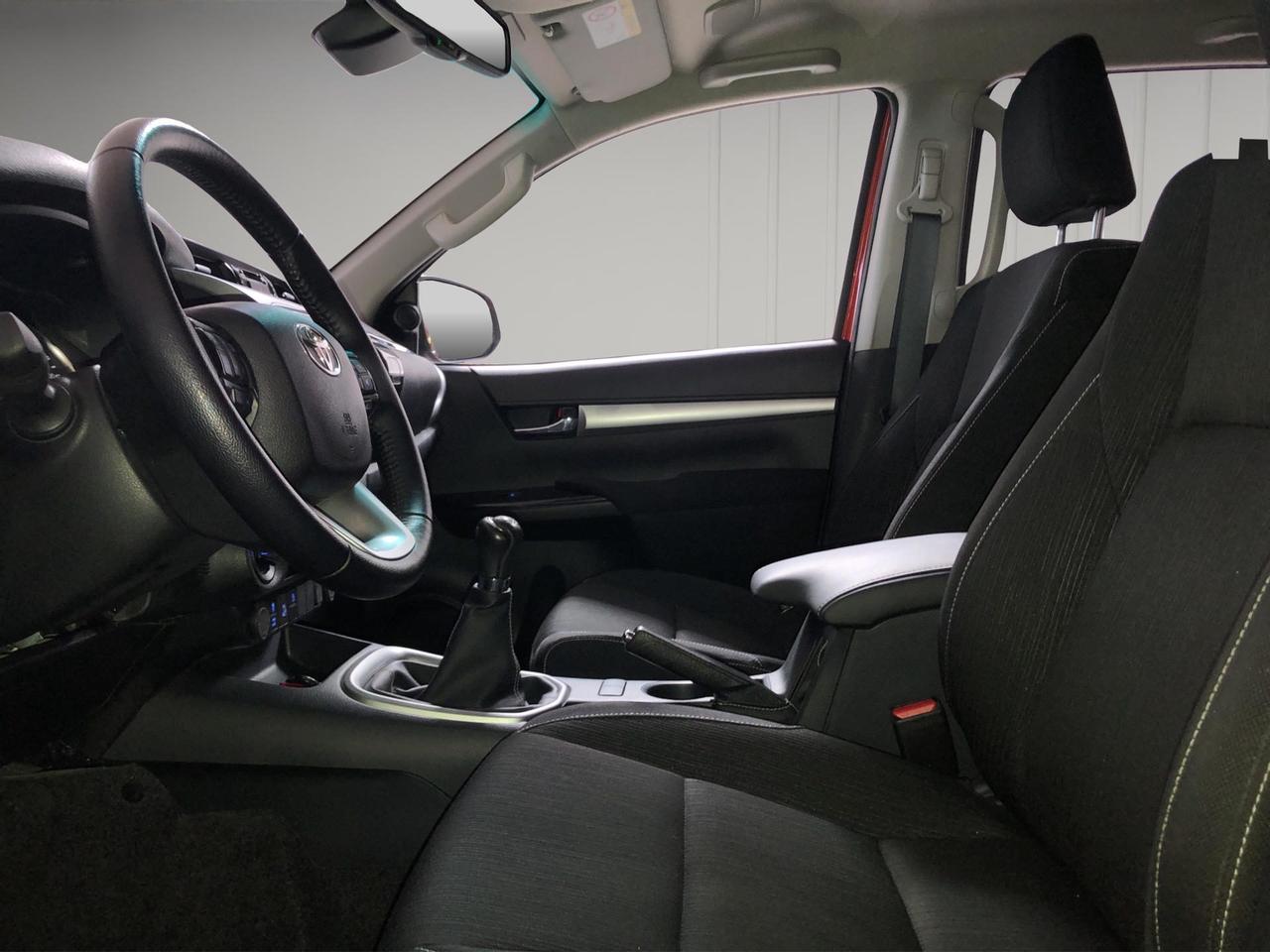 Toyota Hilux Executive 2.4D 150 CV