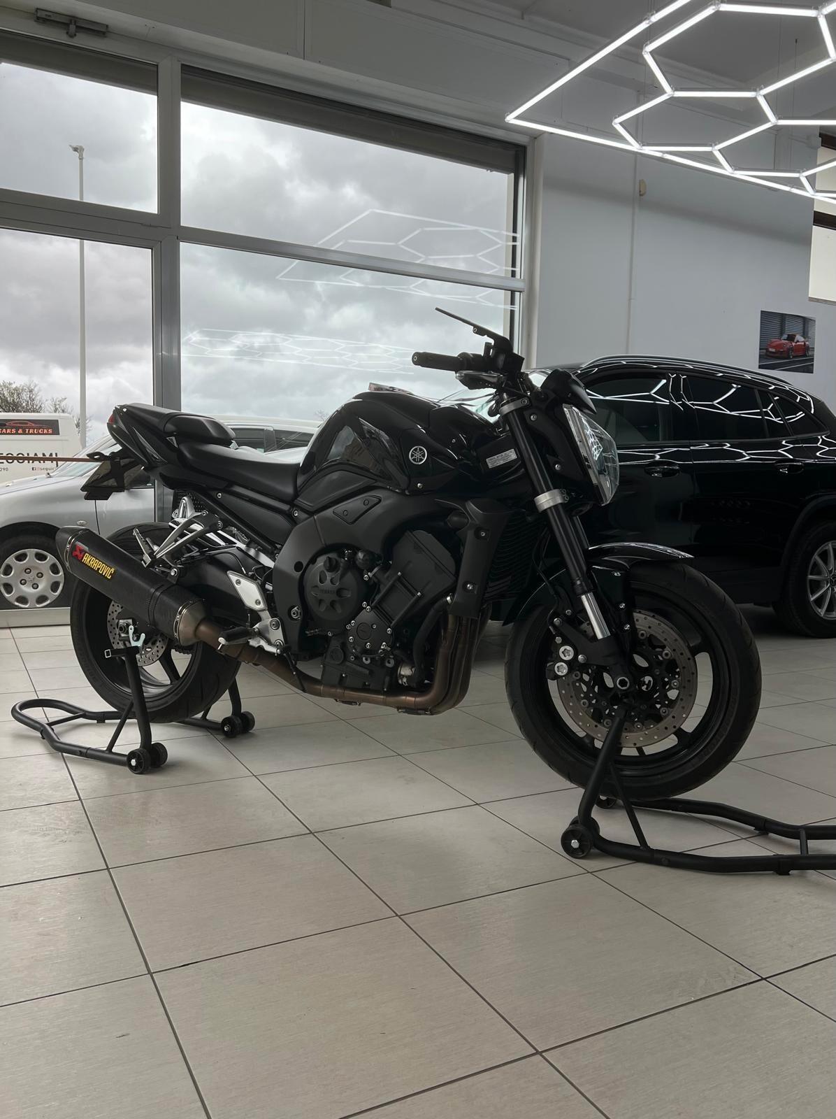 Yamaha FZ1
