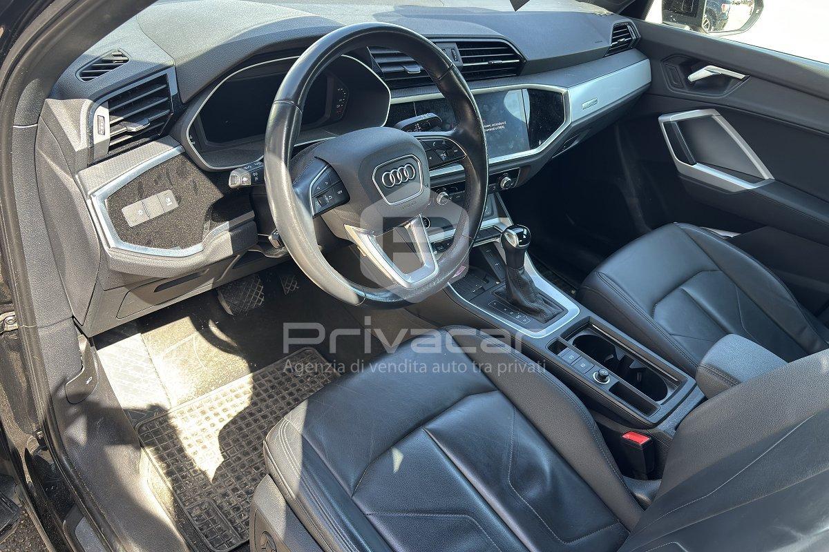 AUDI Q3 35 TDI S tronic Business Advanced