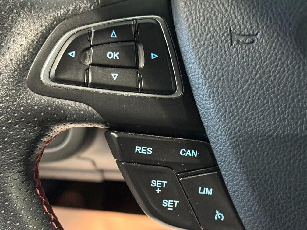 Ford Kuga 2.0 tdci ST-Line Awd Aut Navi Led App conn 18"