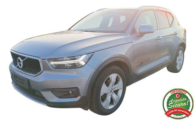 VOLVO XC40 D3 Momentum Navi Pelle Led Tetto Panoramico