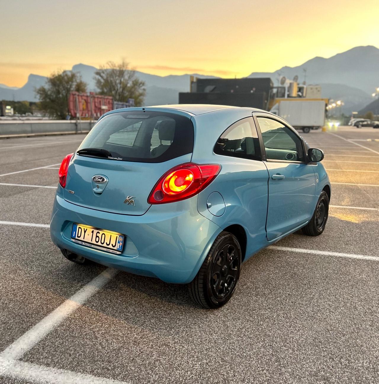 Ford Ka 1.3 TDCi 75CV Titanium Neopatentati