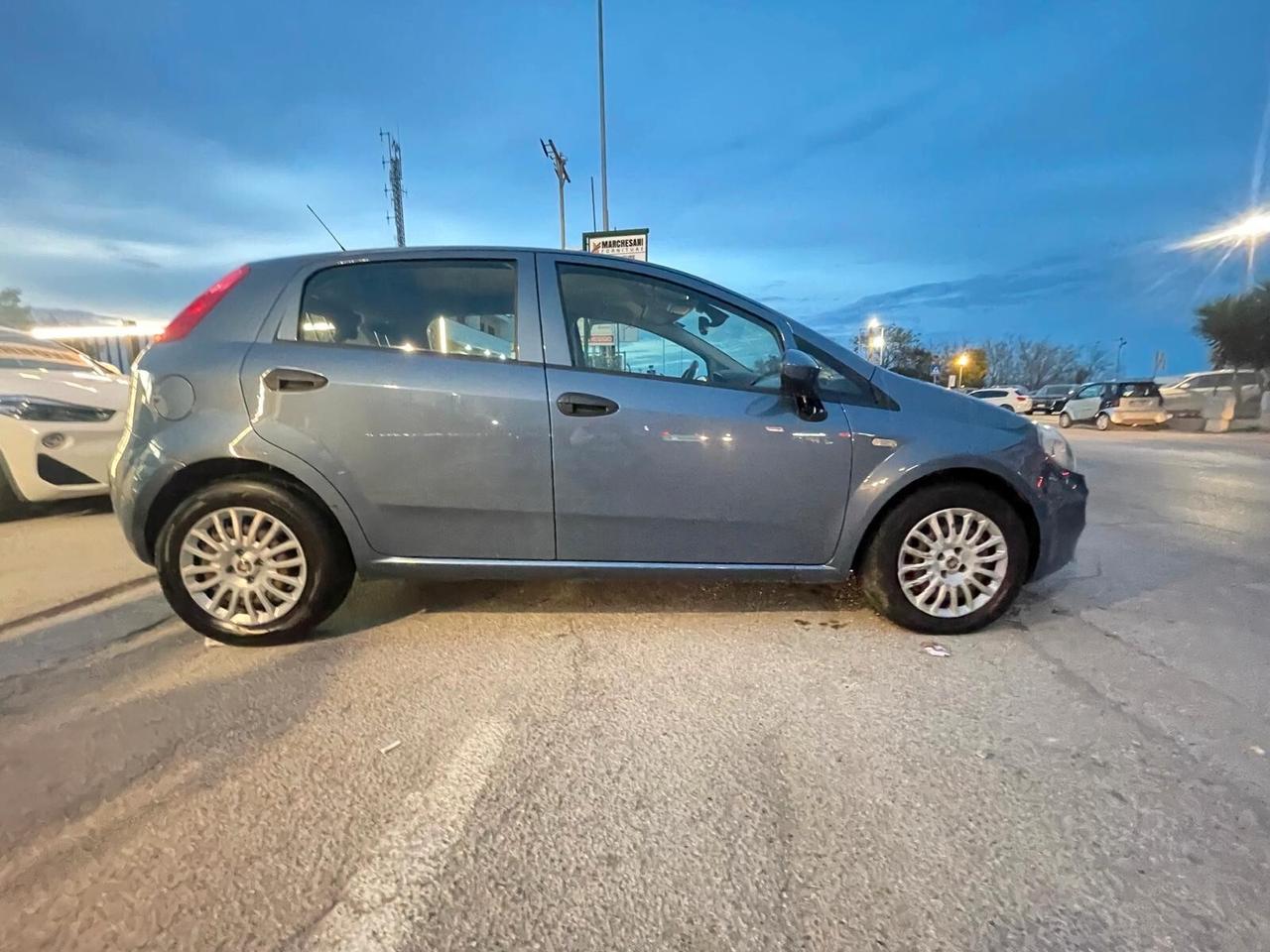 Fiat Punto 1.3 MJT II S&S 95 CV 5 porte Street