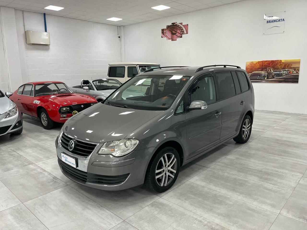 Volkswagen Touran 1.4 tsi Highline