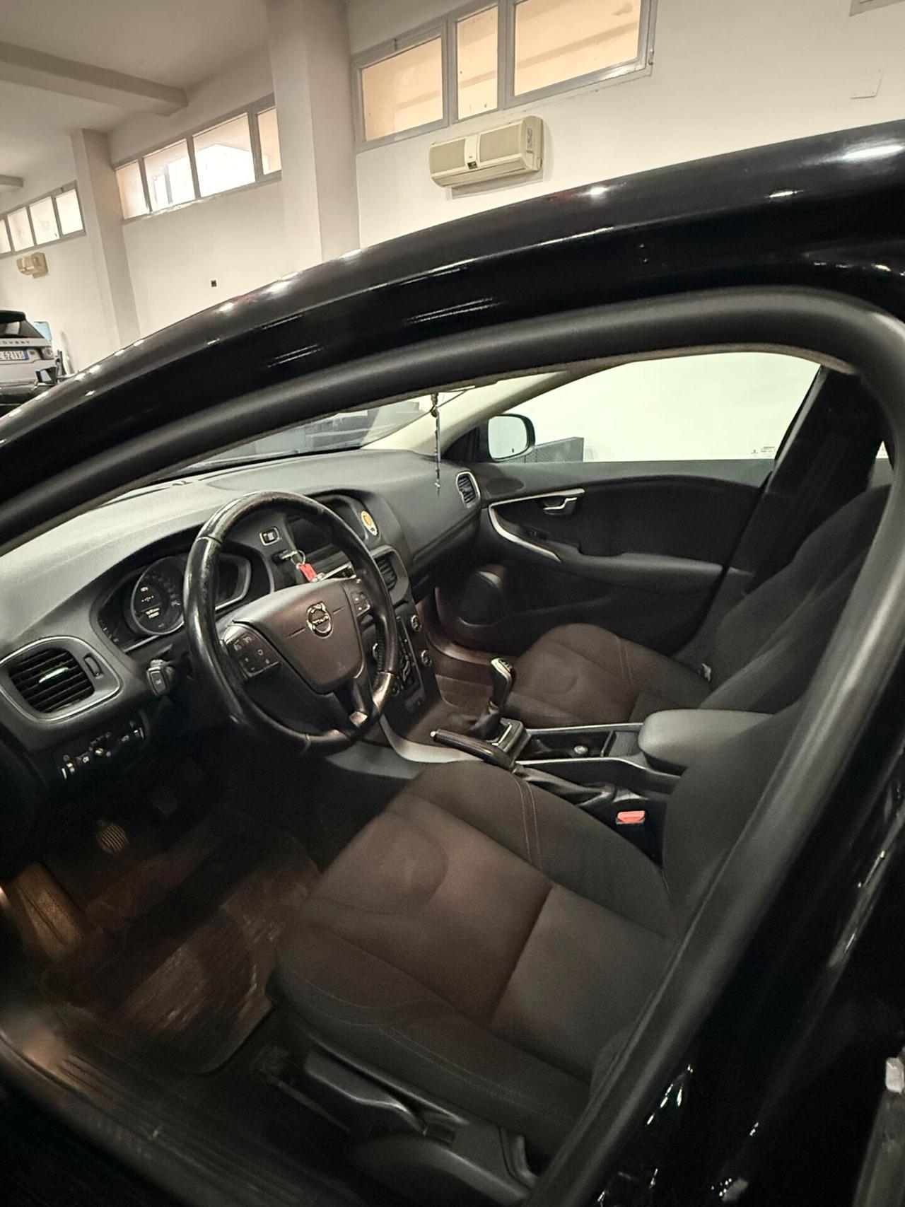 Volvo V40 D2 'eco' Momentum