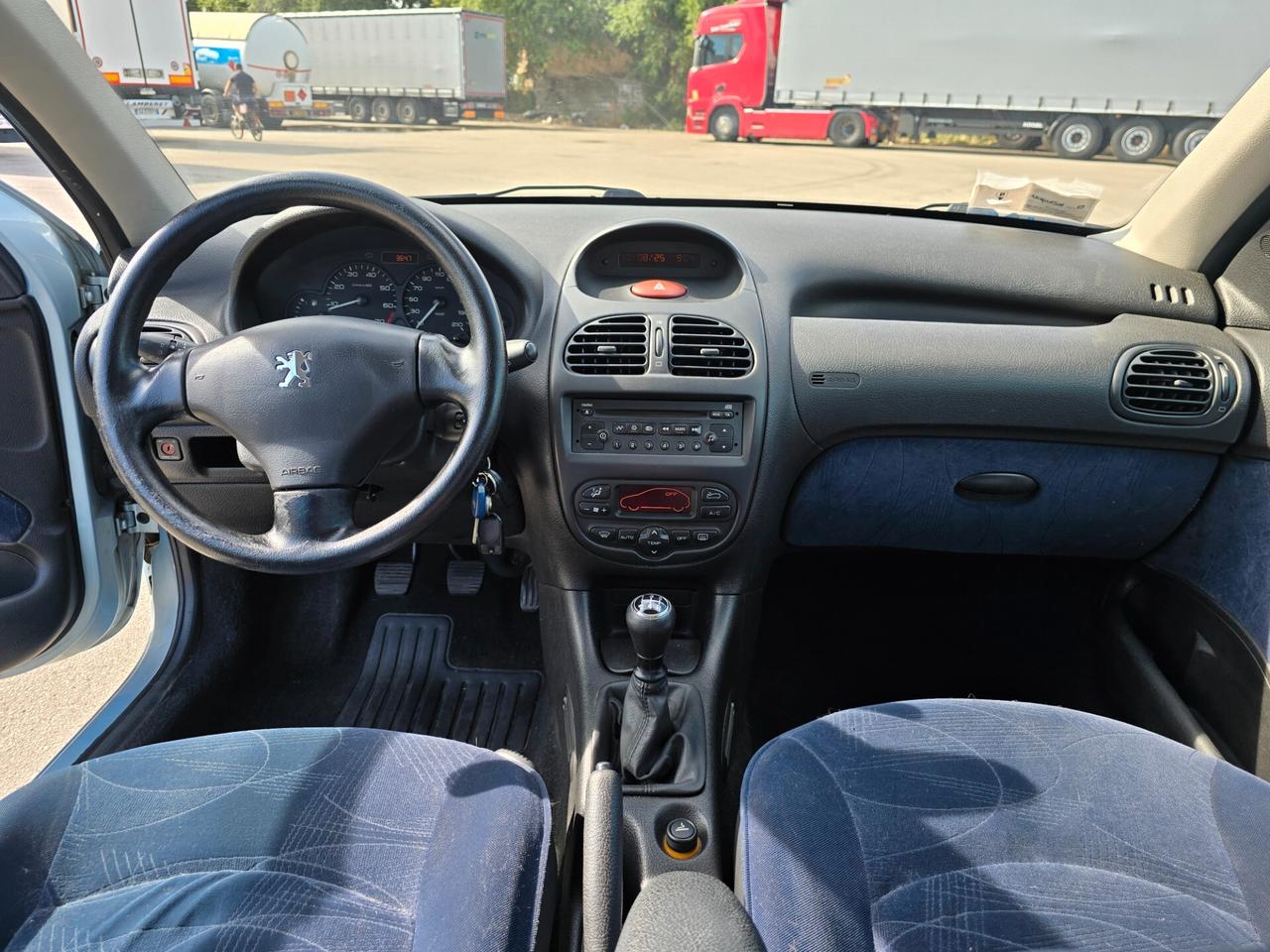 Peugeot 206 1.4 5p. XR