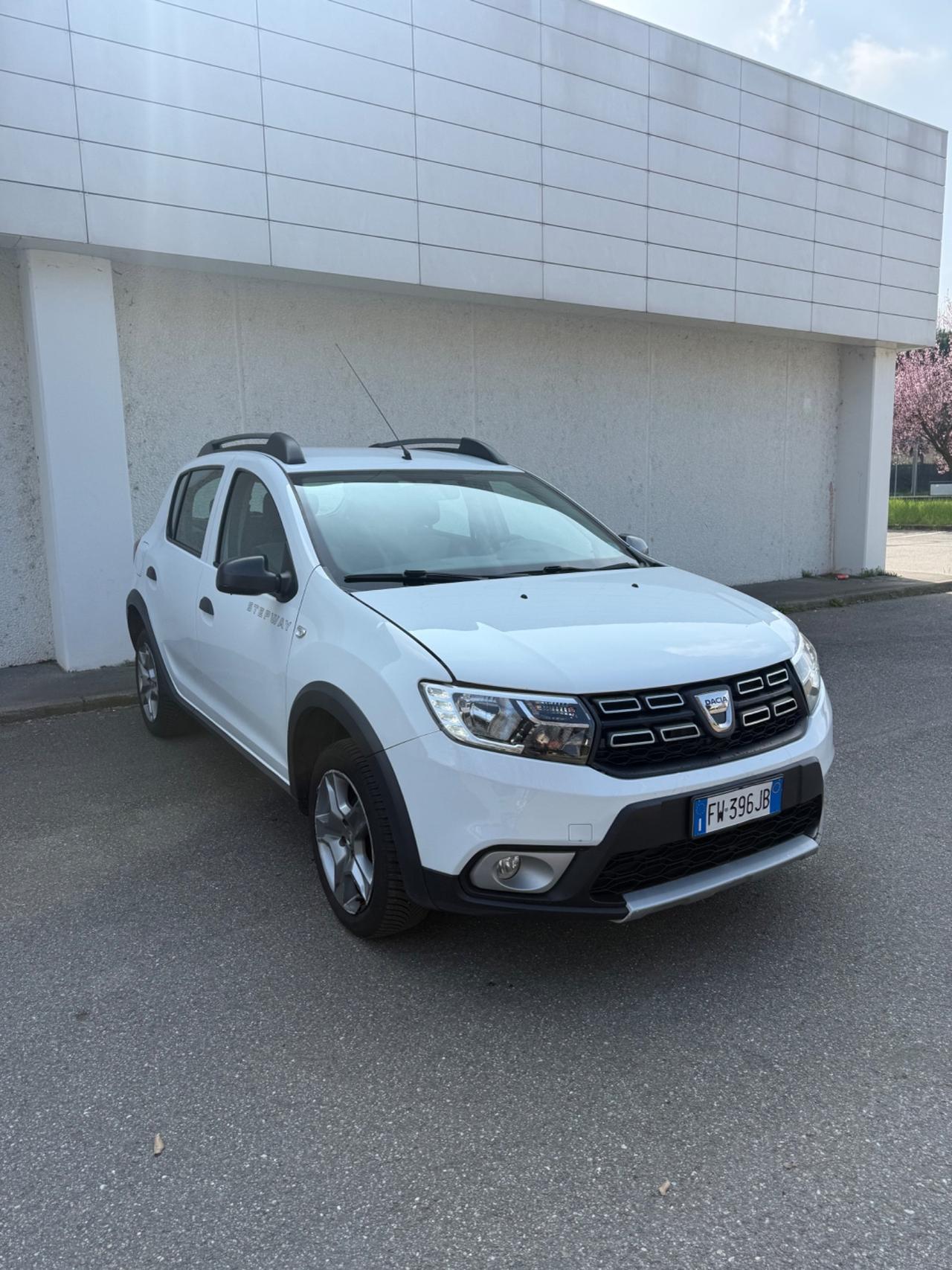 Dacia Sandero 1.0 SCe 12V 75CV Start&Stop Essential