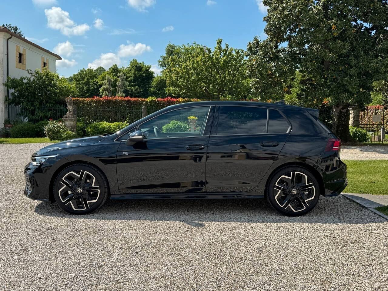 Volkswagen Golf 2.0 TDI 150 CV DSG SCR R-Line
