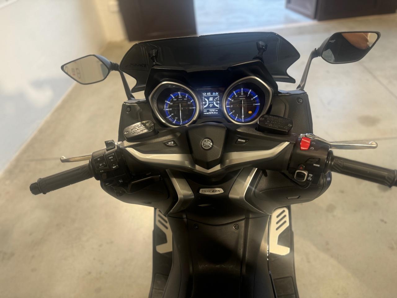 Yamaha TMAX 530 DX