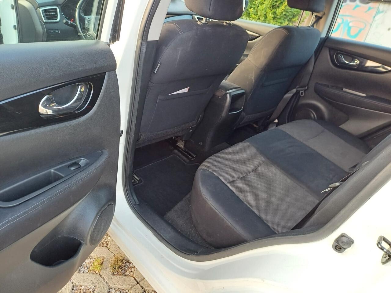 Nissan Qashqai 1.5 dCi Visia ANNO 2014