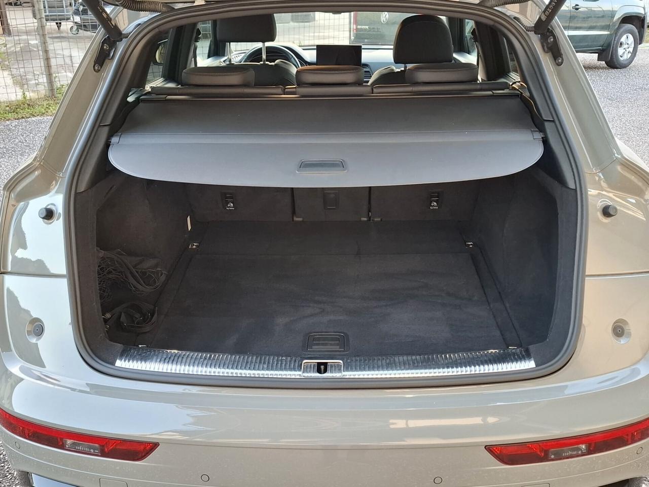 Audi Q5 40 TDI Quattro 3xS- Line