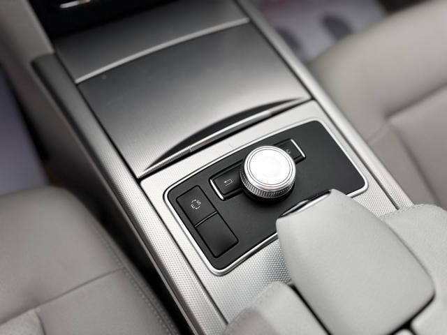 MERCEDES-BENZ E 220 CDI Avantgarde - Solo 87.000 km / 1 propr.