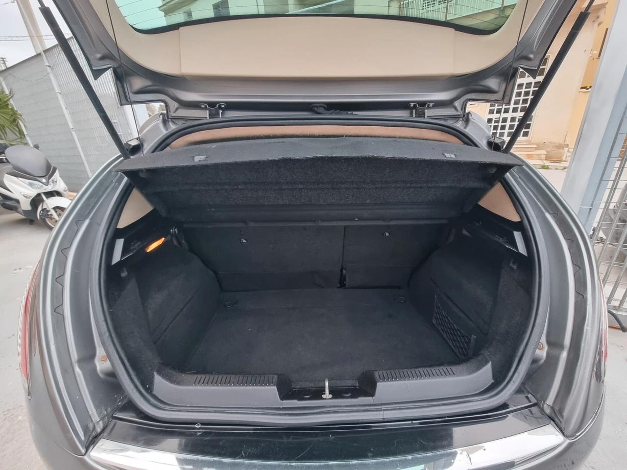 Lancia Delta 1.6 MJT DPF Argento