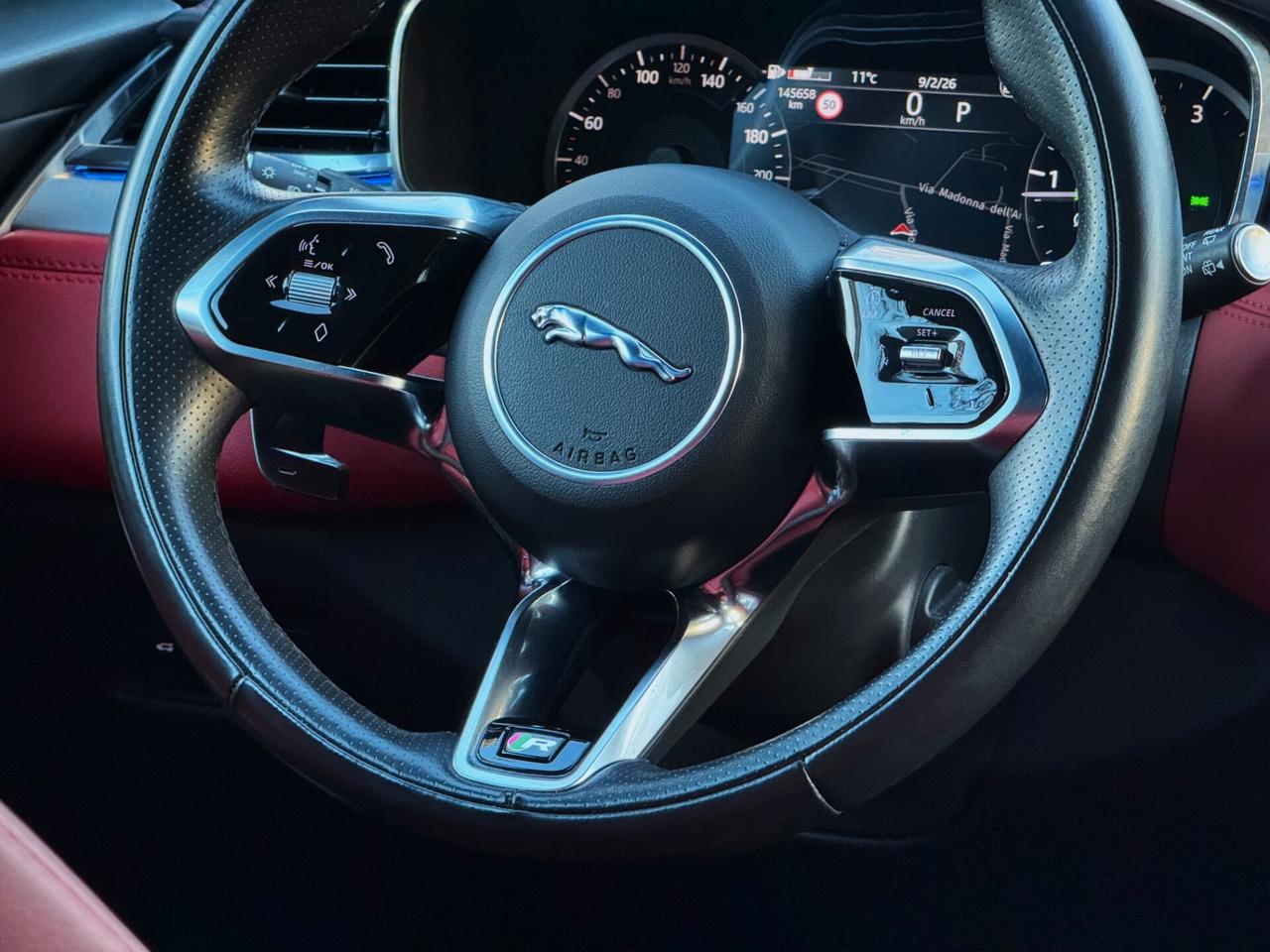 Jaguar F-Pace 2.0d i4 MHEV R-Dynamic SE 204CV