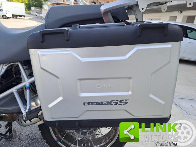 BMW R 1200 GS .