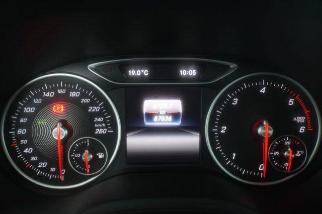MERCEDES-BENZ CLA sse B B 160 d Business