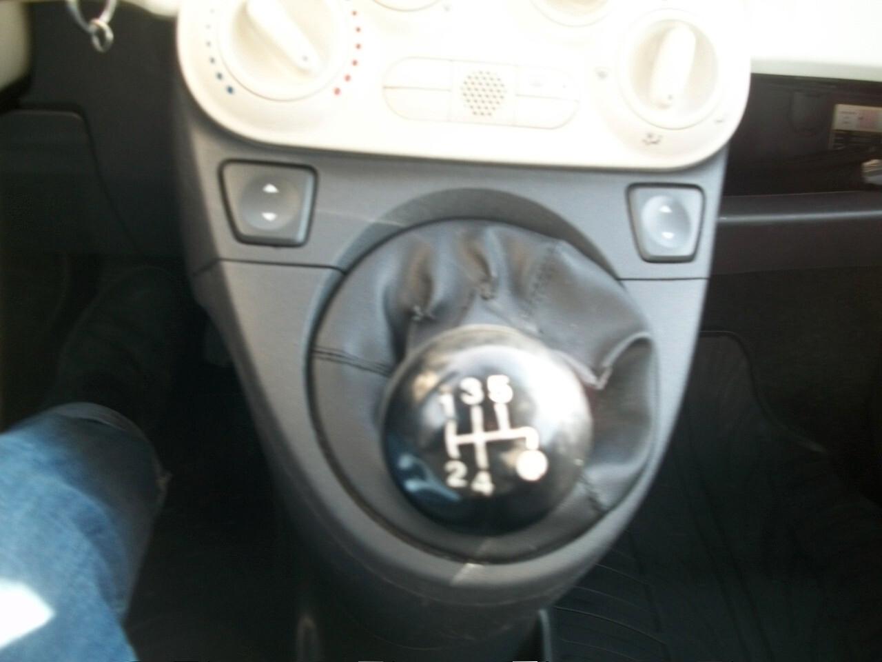 Fiat 500 1.2 Lounge DEL 2011 CC 1242 EURO 05 KM 174722 SI NUOVI PATENTATI EURO 4990,00 PIU PASSAGGIO E PER AVERE GARANZIA DI UN ANNO EURO 350,00 IN PIU