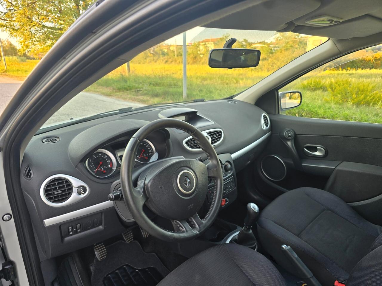 Renault Clio 1.2 Benzina con GARANZIA- NEOPATENTATI