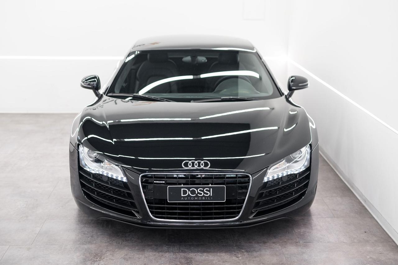 Audi R8 4.2 V8 FSI quattro R tronic IVA ESPOSTA