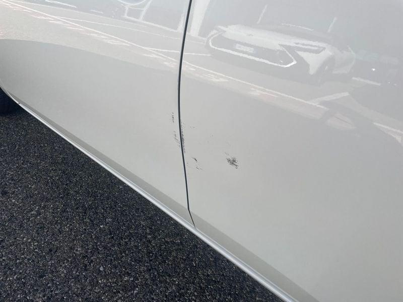 Toyota Auris Hybrid Active +