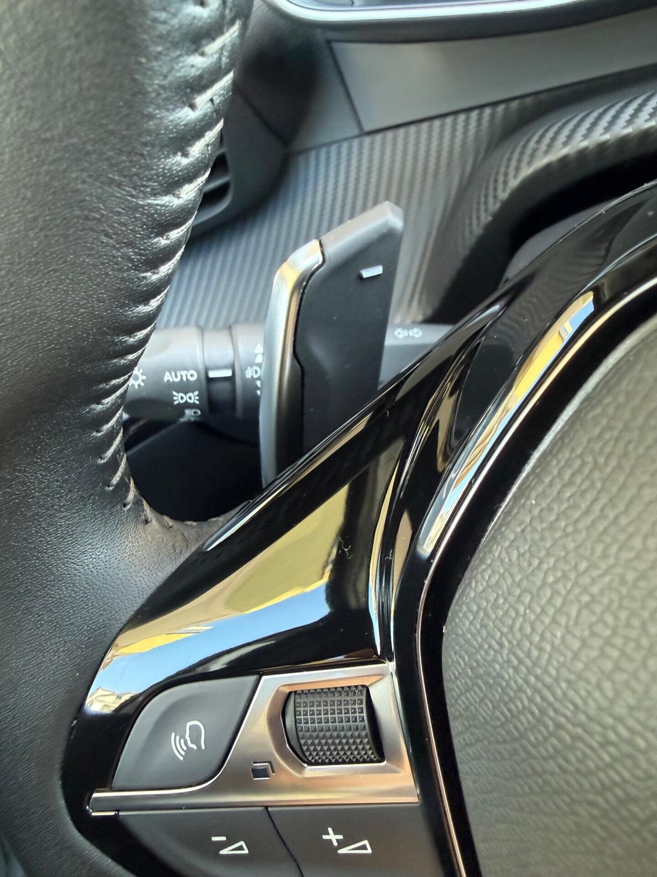 Peugeot 2008 BlueHDi 130 S&S EAT8 Allure uni proprietario