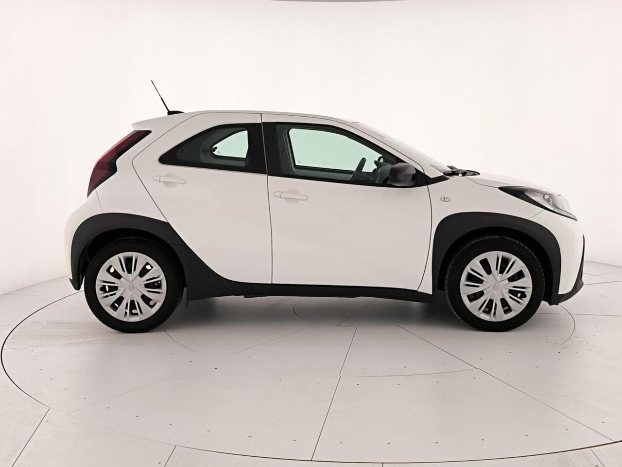 Toyota Aygo x 1.0 active 72cv