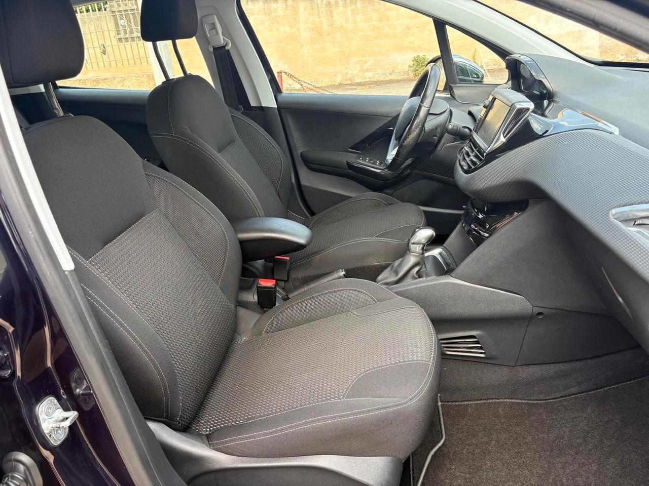 Peugeot 208 1.6 BlueHDi 100CV 5 porte Allure