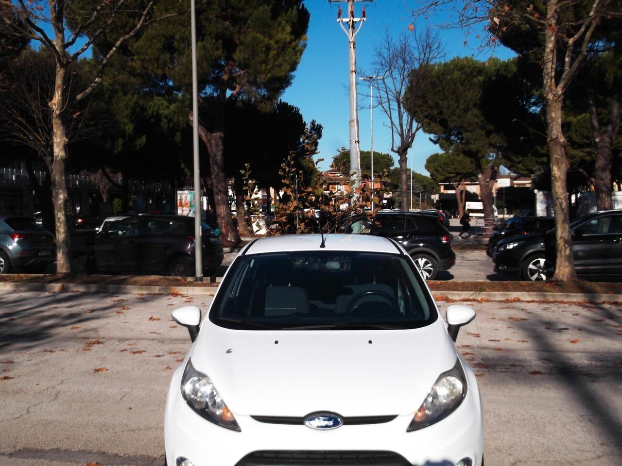 Ford Fiesta 1.4 GPL Neopatentati 2012