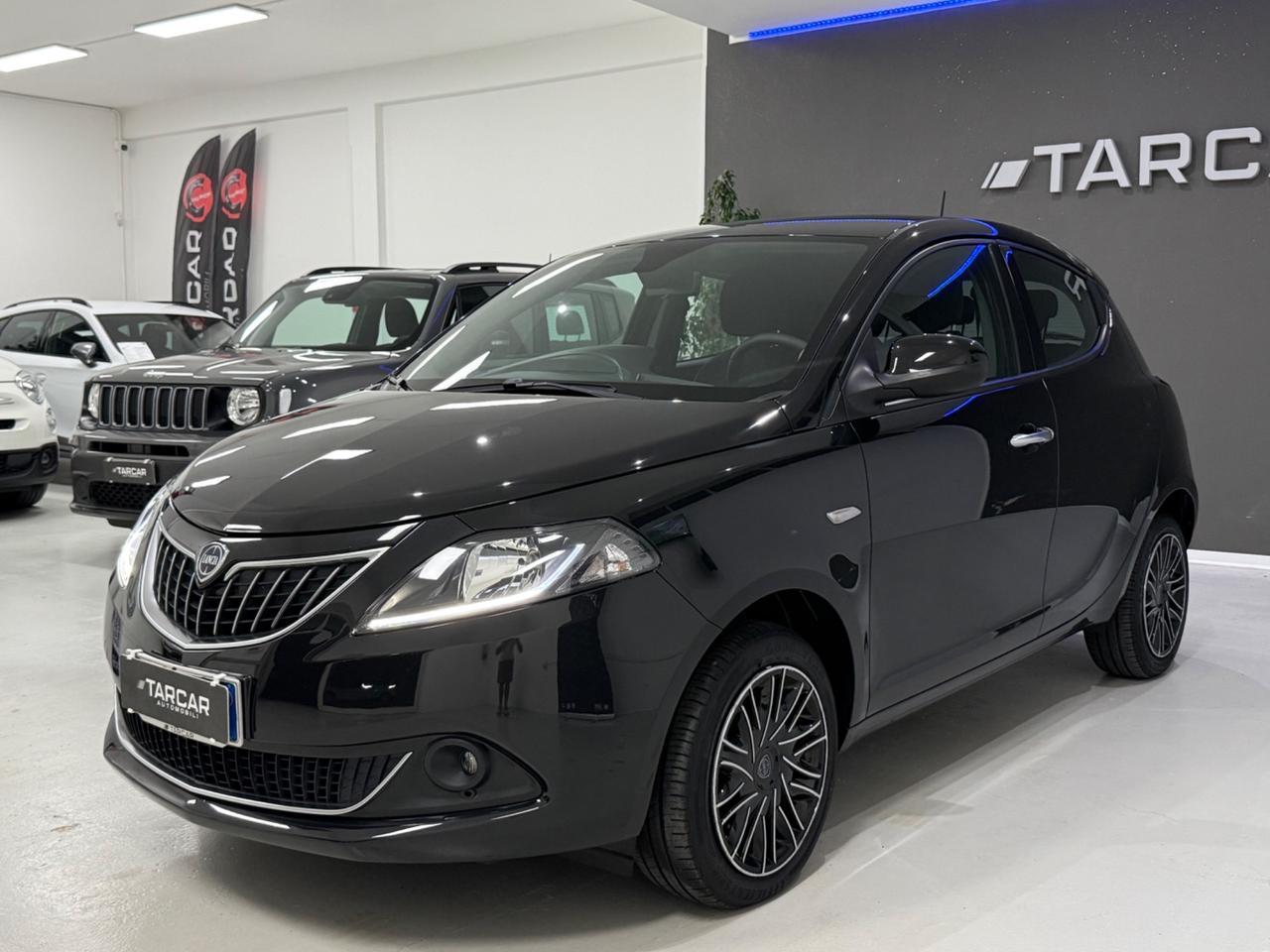 Lancia Ypsilon 1.0 Hybrid Gold *CARPLAY*CAMERA