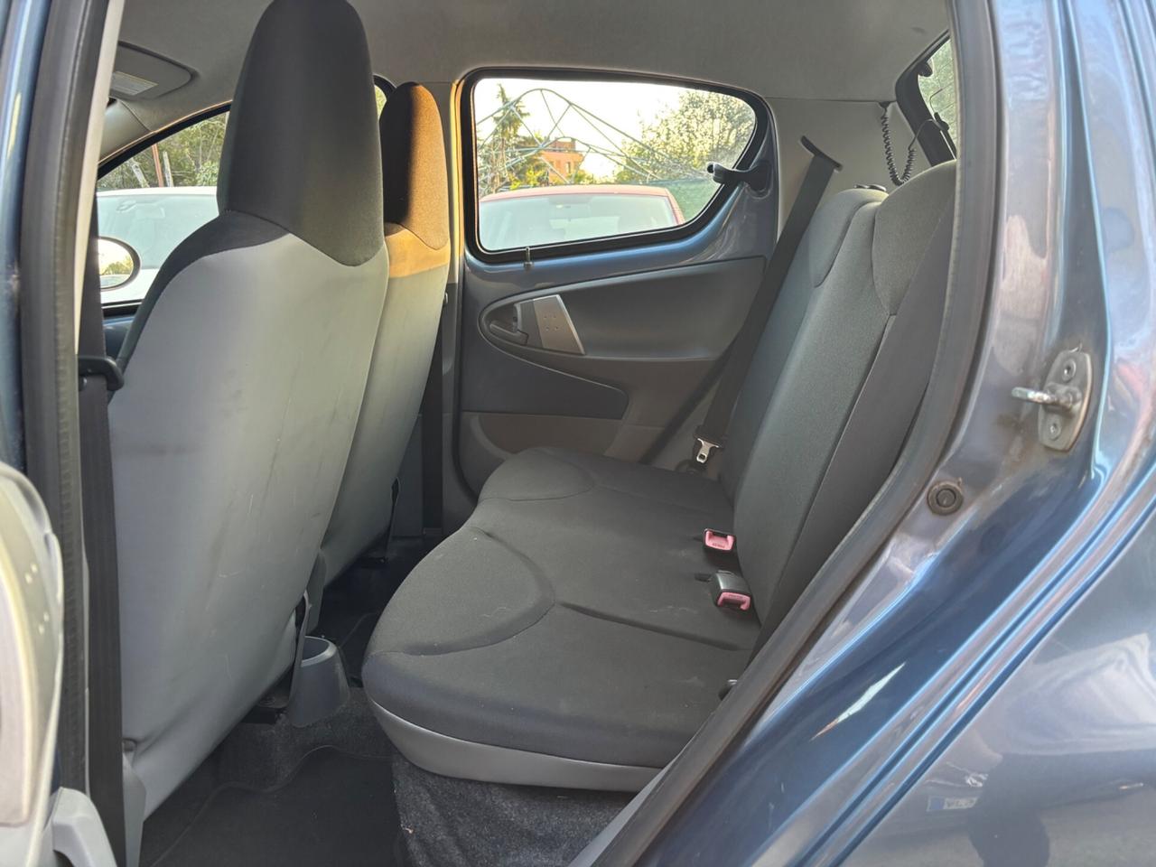 Toyota Aygo 1.0 5 porte Sol OK NEOPATENTATI