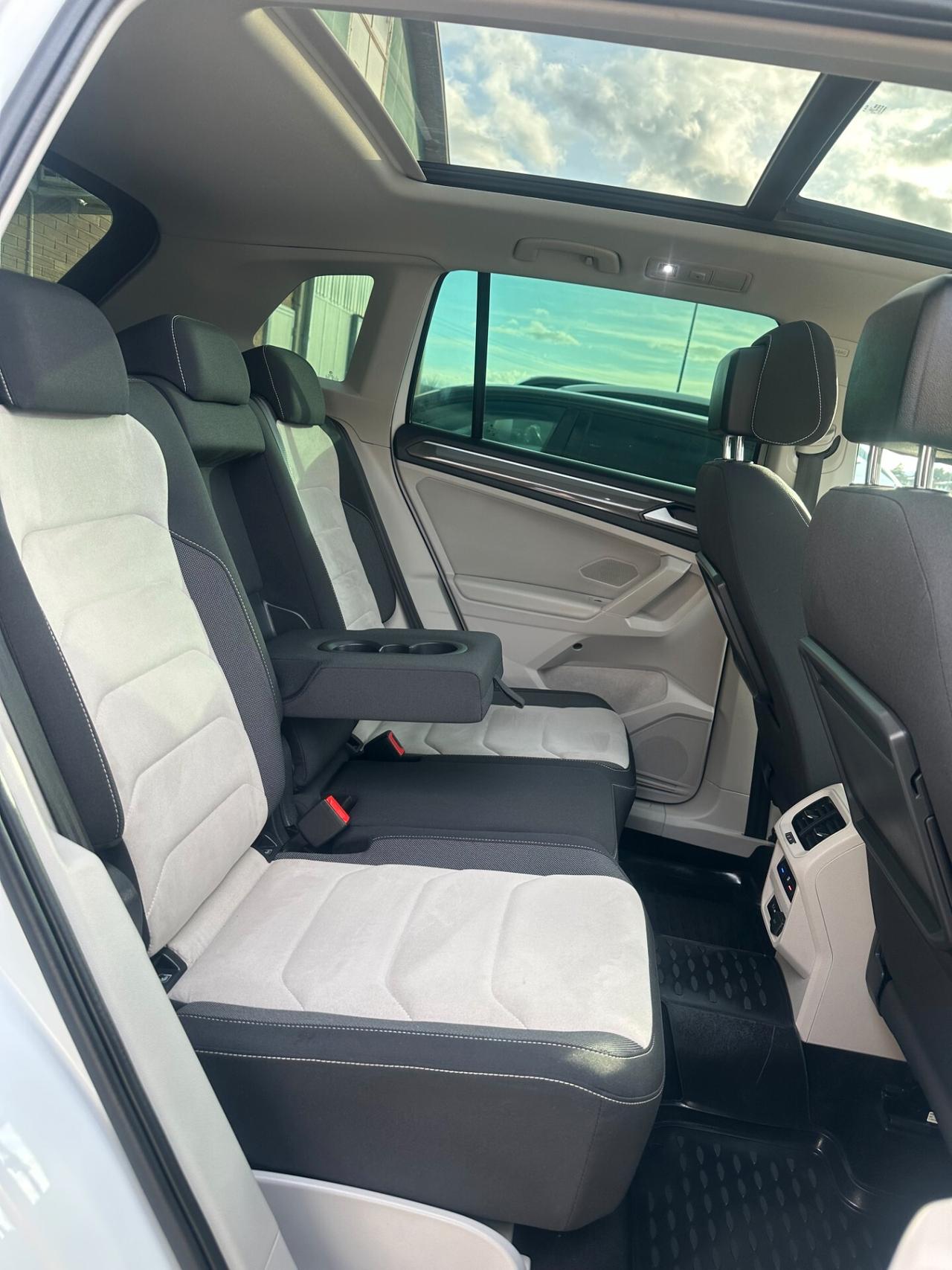 Volkswagen Tiguan 2.0 TDI SCR DSG Sport TETTO APRIBILE