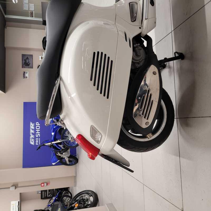 Vespa GTS 300 - 2012