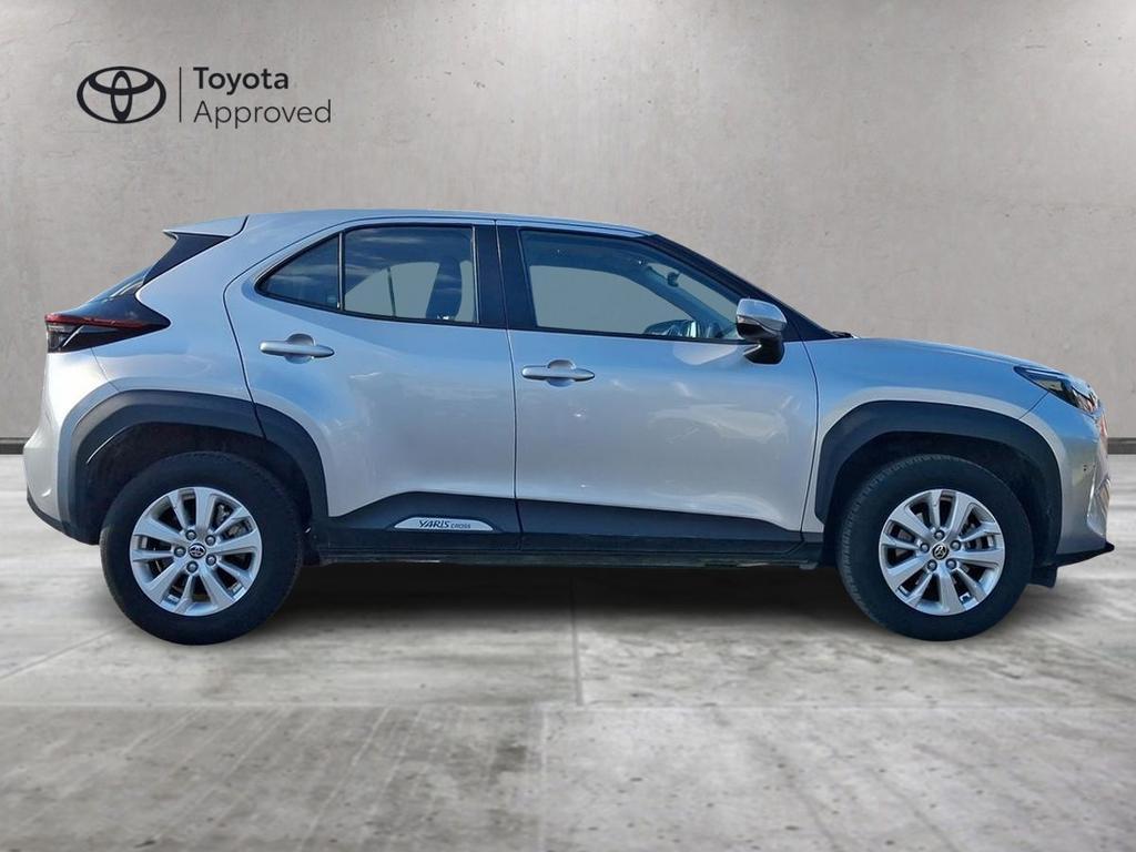 Toyota Yaris Cross 1.5h Active fwd 116cv e-cvt