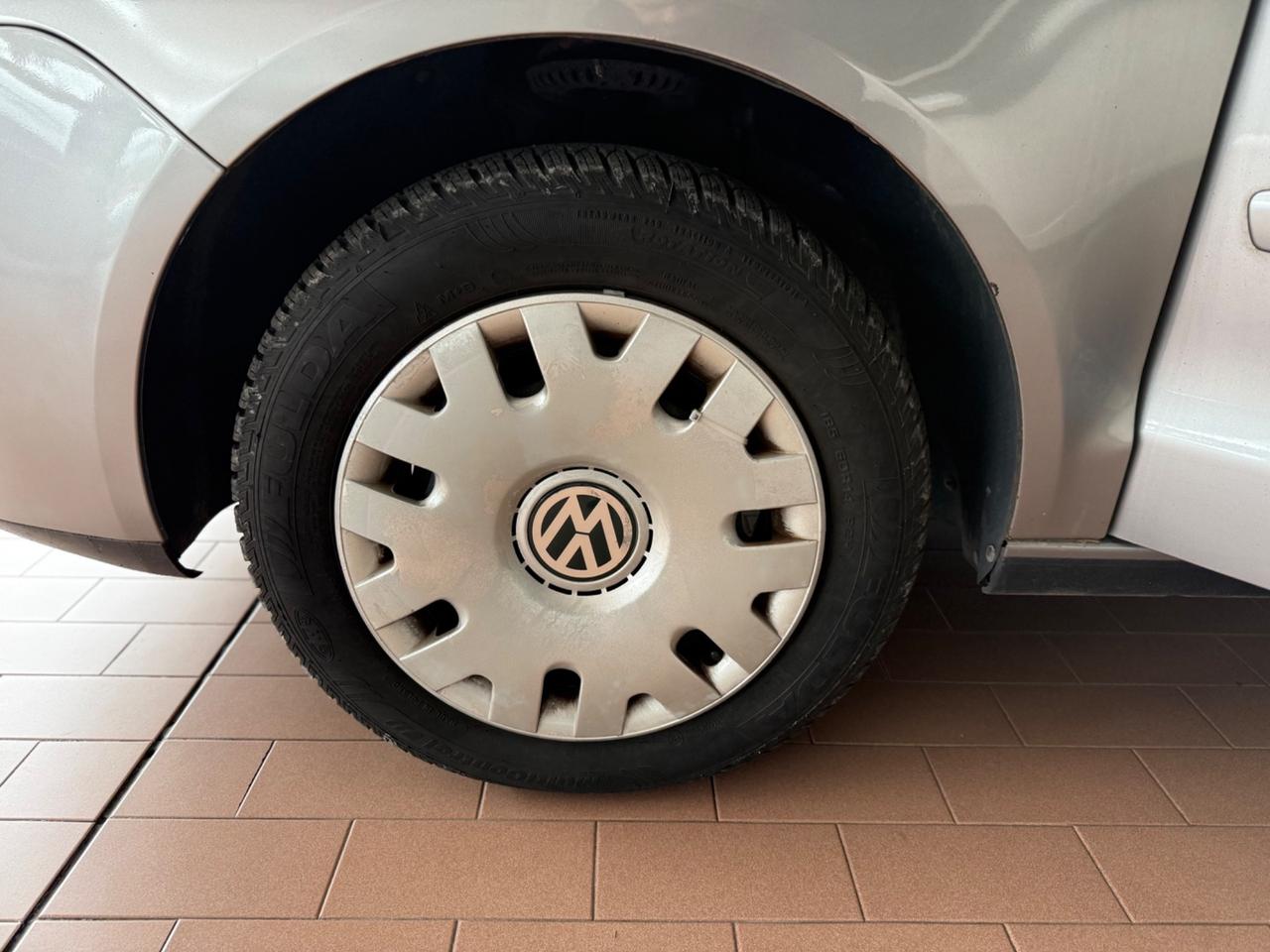 Volkswagen Polo 1.2benzina 64cv Neopatentati