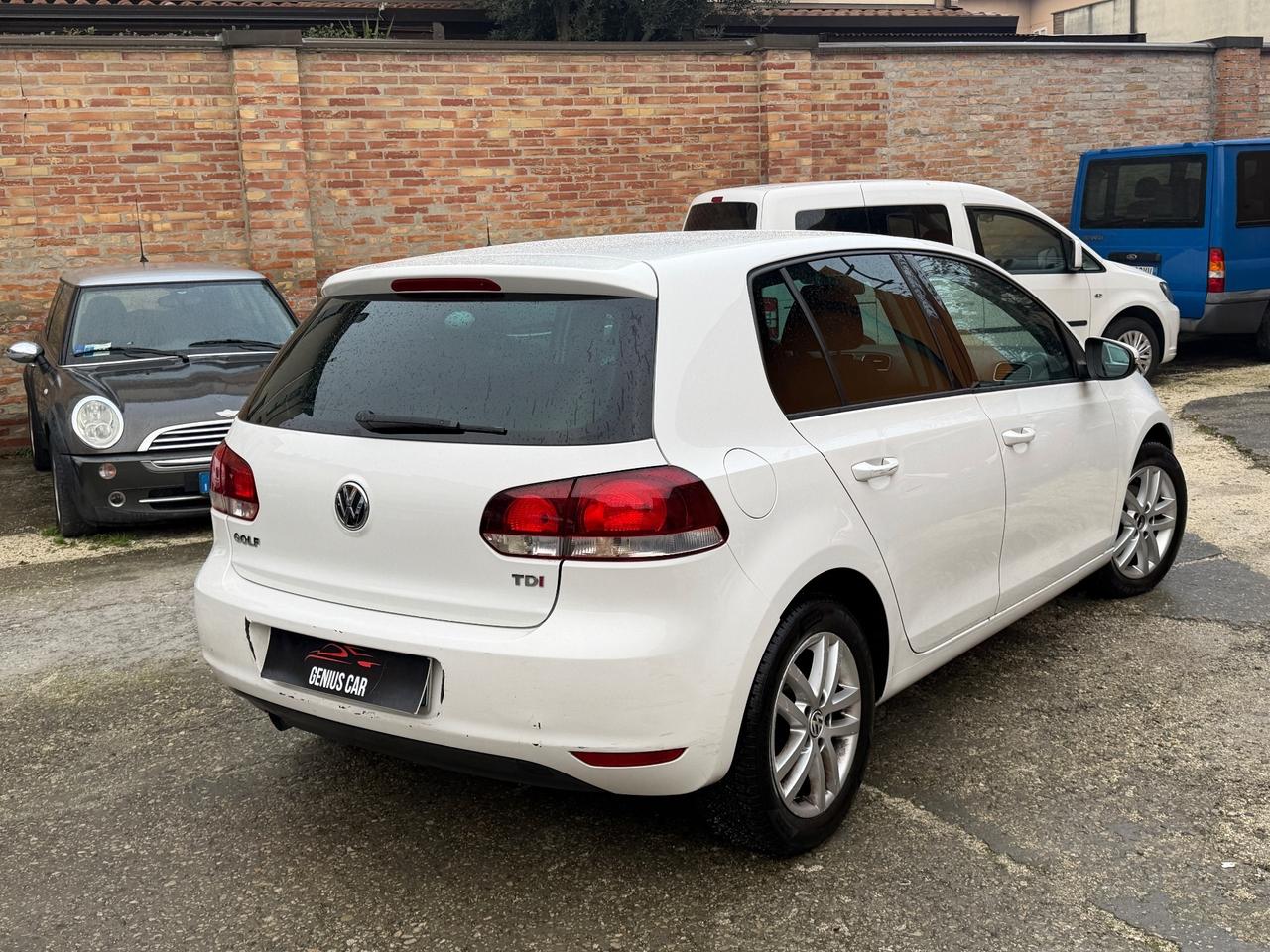 Volkswagen Golf 1.6 TDI DPF DSG 5p. Highline