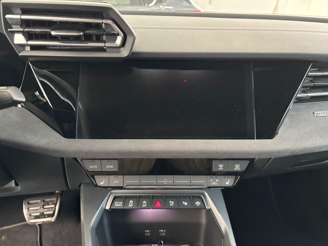 Audi A3 allstreet 35 TFSI S tronic Identity Contrast